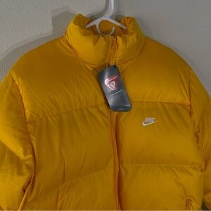 Nike Sportswear Puffer Jacket Yellow FB7368-739 MSRP $200 - Size Medium